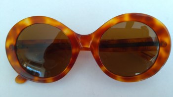 Moschino Tortoise Oval